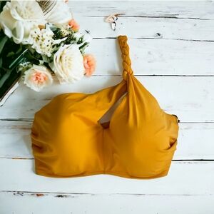 NWT lot 3 shade & shore piece Swimsuit bundle